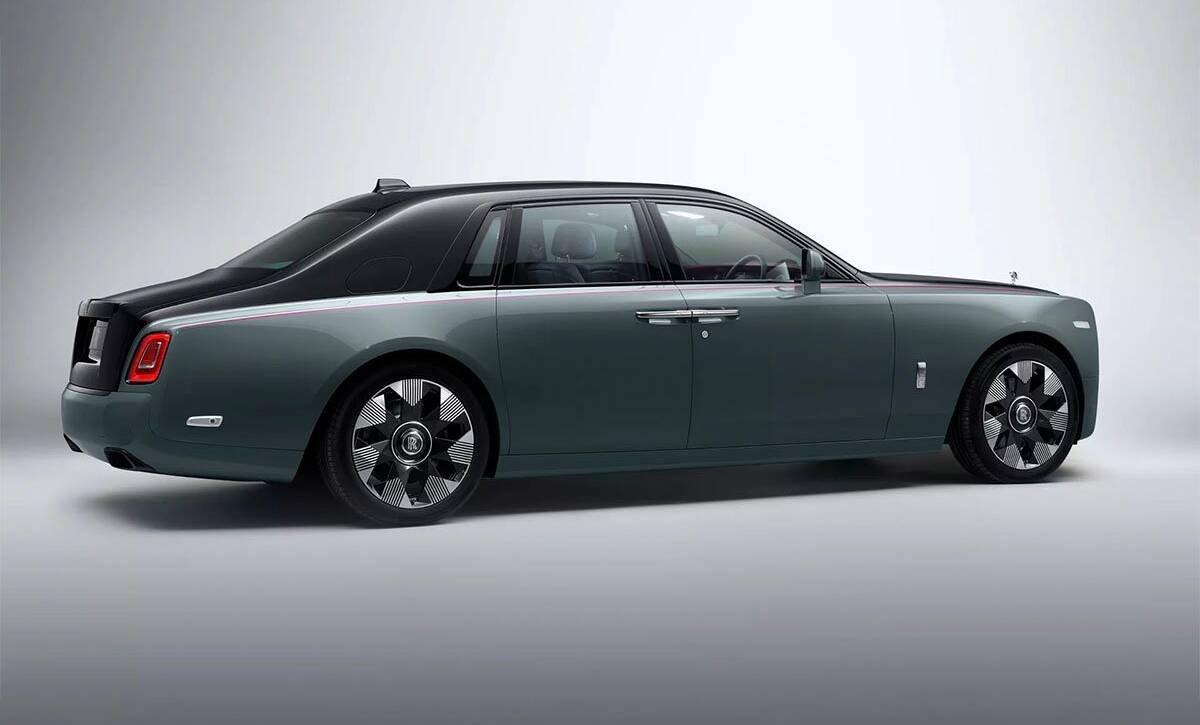 Rolls Royce Phantom 2024