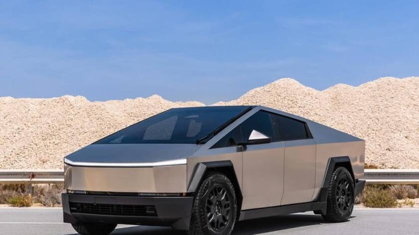 Rent Tesla Cybertruck in Dubai